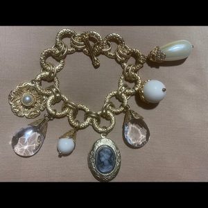 Fashion Charm Bracelet with Toggle Closure